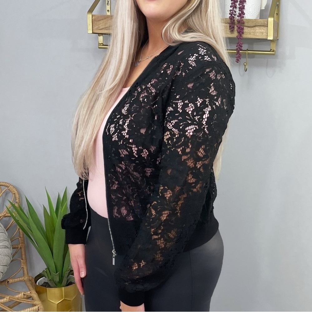 Elegant Black Lace Jacket (plus size available)